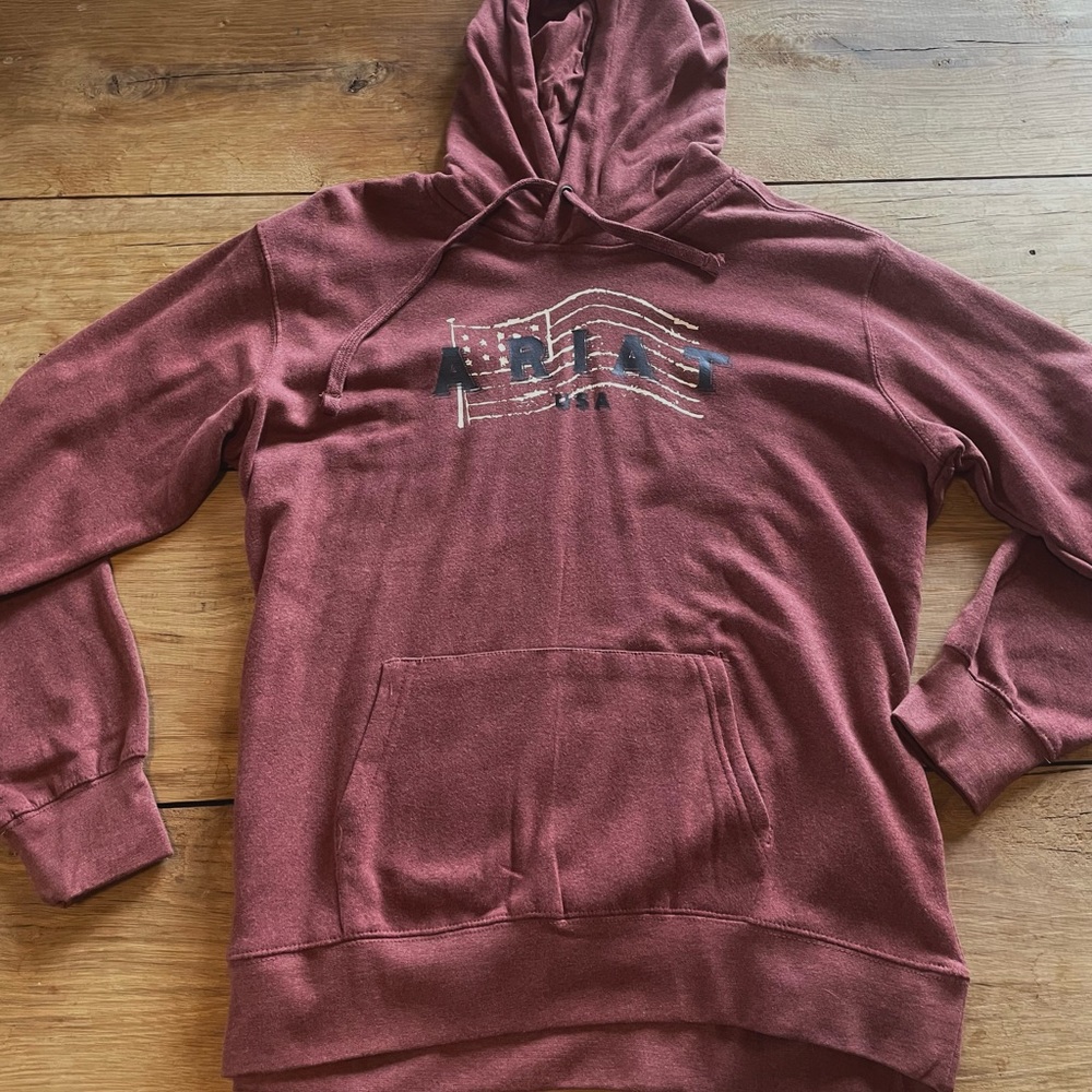 Women’s  ariat hoodie size large